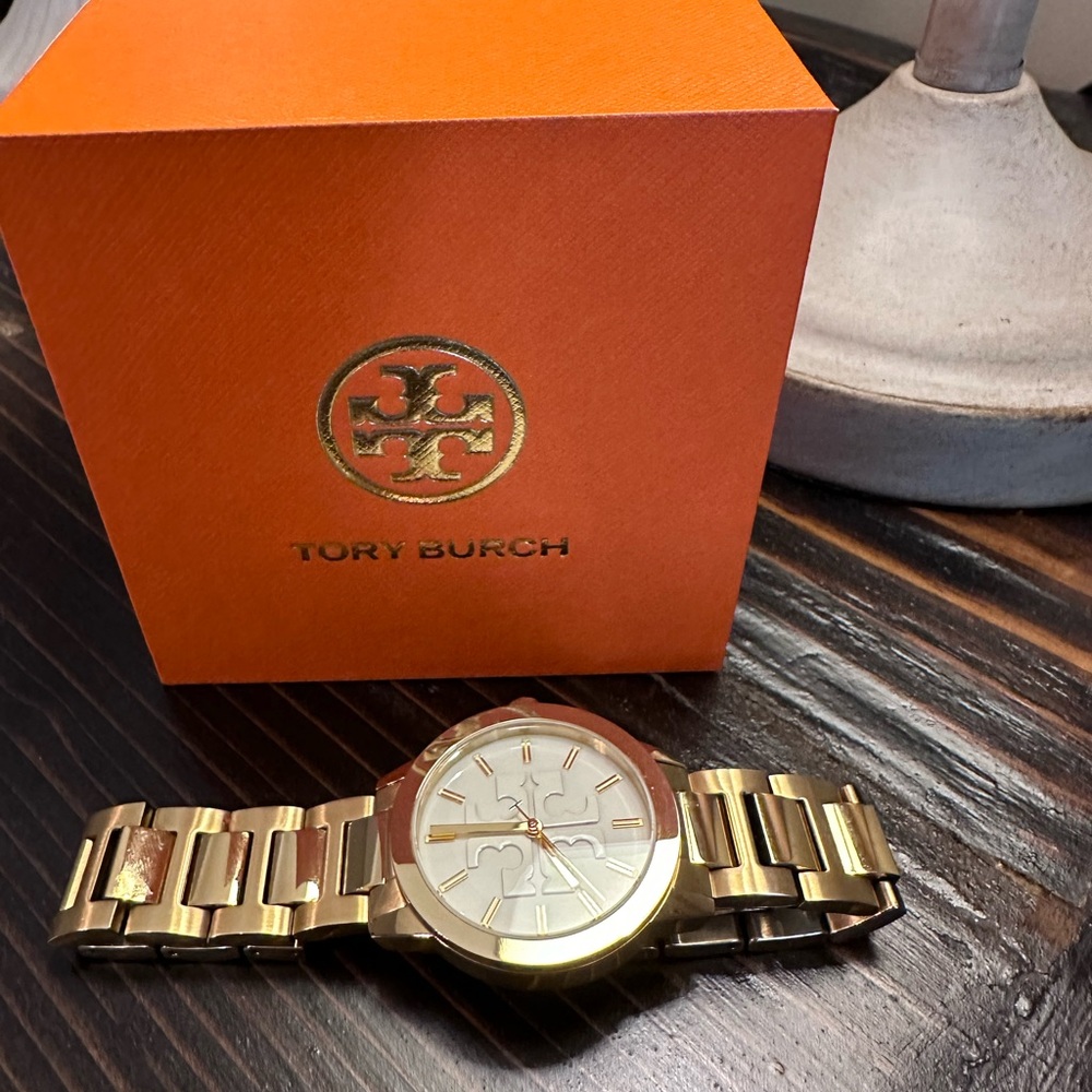 NWT Tory Burch watch! So beautiful and no scratches! Comes with box and tag